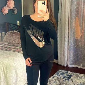 NIKE Black long sleeve shirt with rose gold and gray Metallic graphics